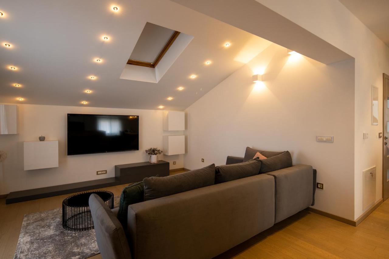 Lumaja Luxury Apartman Biograd Na Moru Exterior foto
