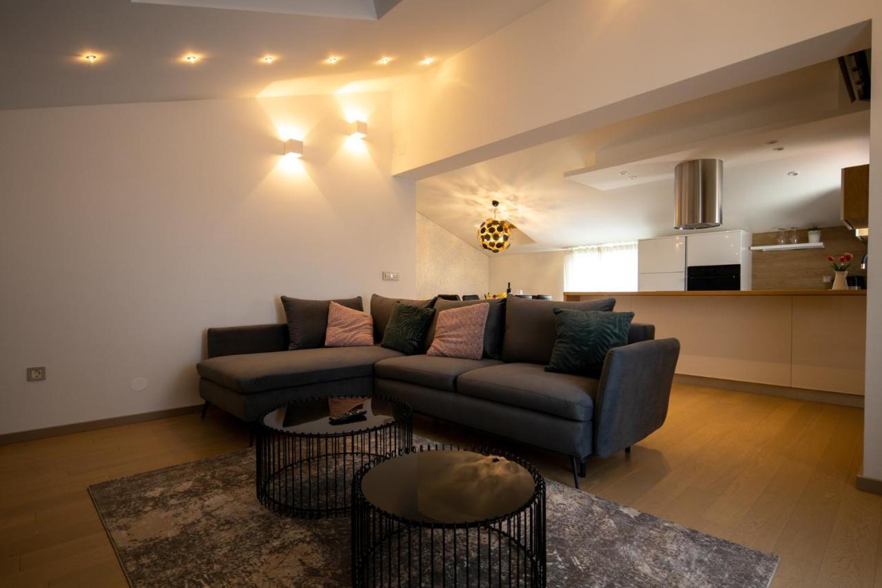 Lumaja Luxury Apartman Biograd Na Moru Exterior foto
